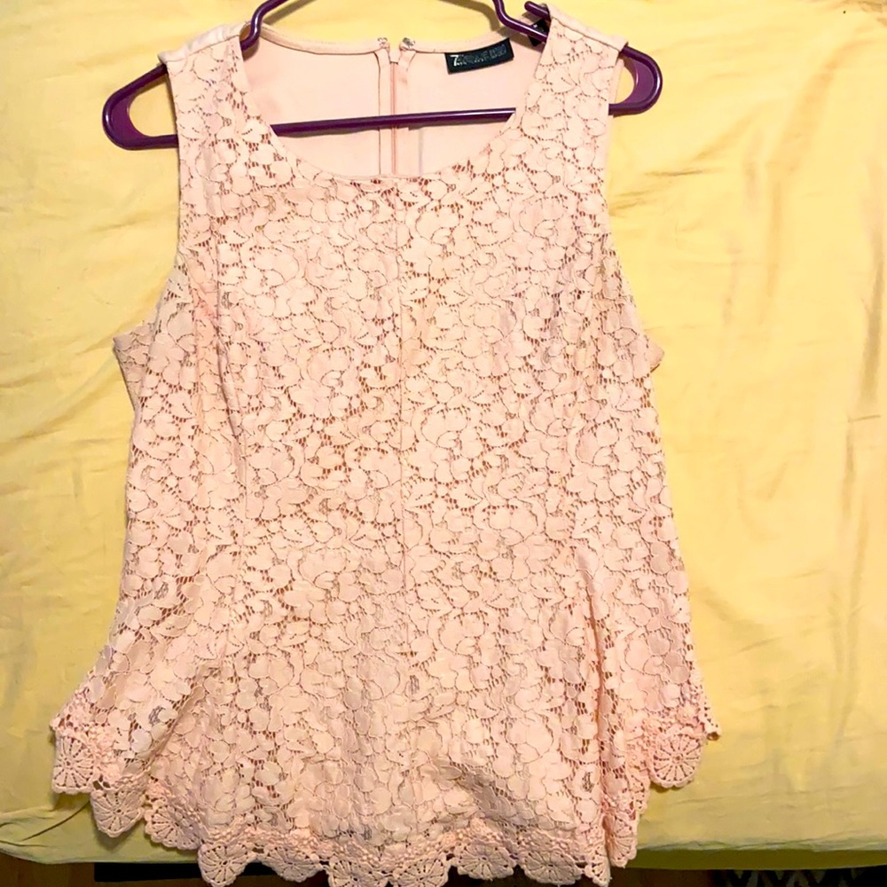 New York & Company light pink tank top